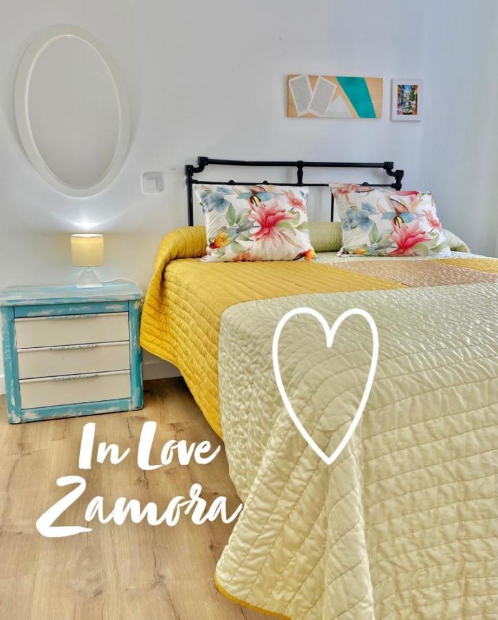 In Love Zamora Eksteriør billede