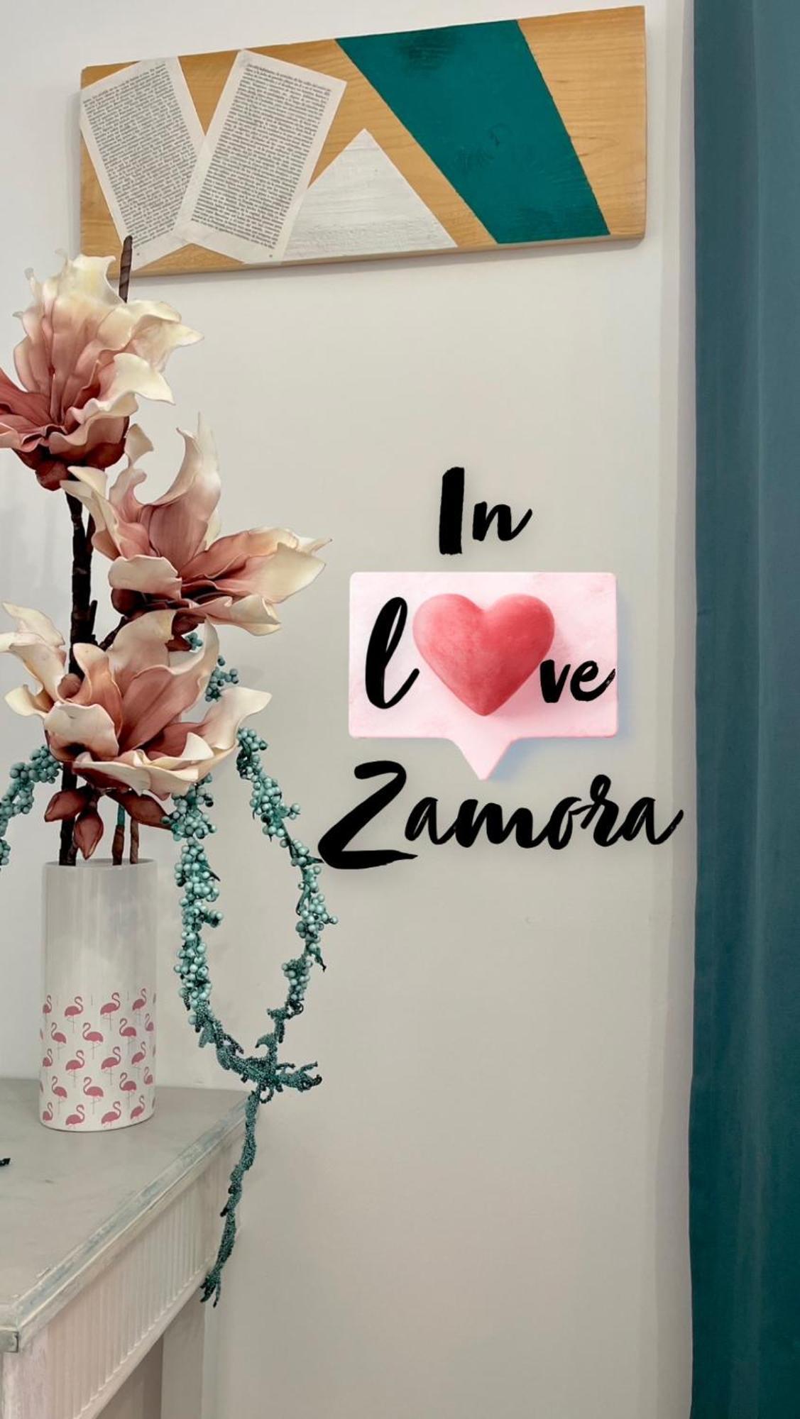 In Love Zamora Eksteriør billede